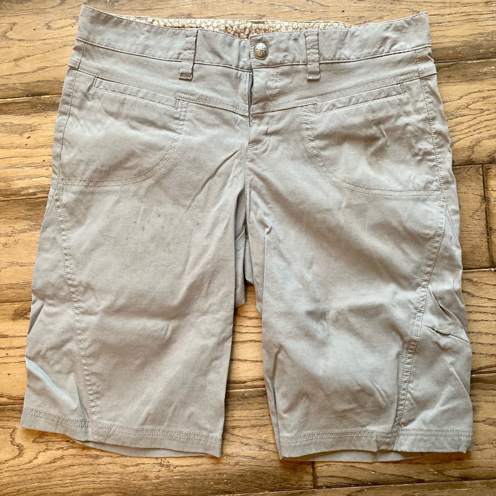 ATHLETA Quick Dry go anywhere shorts